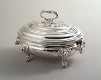 maker%27s%20mark%20of%20Paul%20de%20Lamerie%2C%20%3Cb%3E%3Ci%3E%20The%20Hardwicke%20Soup%20Tureen%20and%20Cover%3C%2Fi%3E%3C%2Fb%3E%2C%201737-1738%2C%20silver%20%28sterling%20standard%29%2C%20Museum%20Purchase%3A%20The%20William%20H.%20Nunn%20Trust%20Fund%2C%20established%20in%20memory%20of%20his%20wife%2C%20Alice%20B.%20Nunn%2C%20public%20domain%2C%2069.45a-c